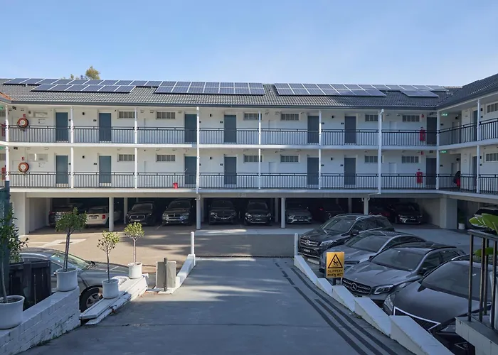 Killara Hotel & Suites